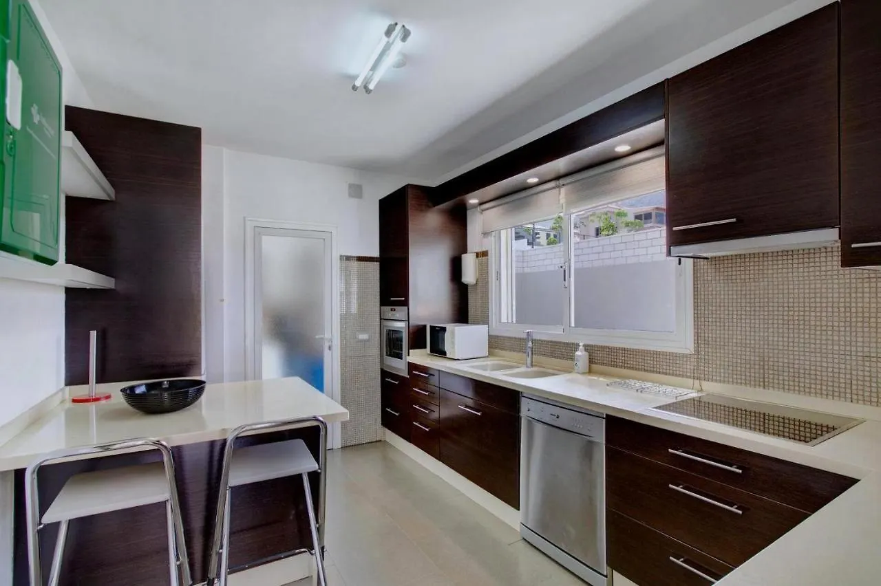 Villa Sol Costa Adeje 0*,  İspanya